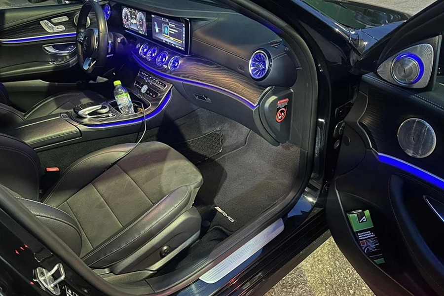 Mercedes-Benz E-Class2