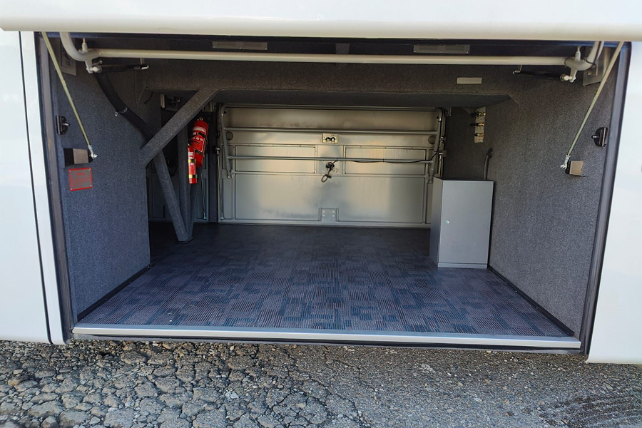 Mercedes-Benze Sprinter Minibus2