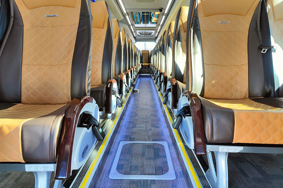 Mercedes-Benze Sprinter Minibus3