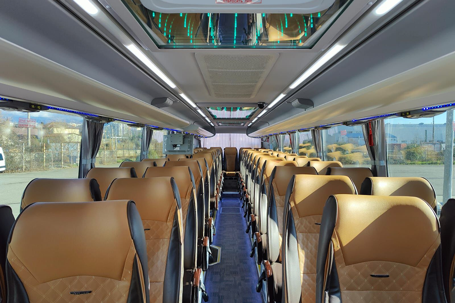 Yutong ZK6122H9 seats