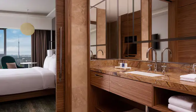 16256-116561-f65779789_4K