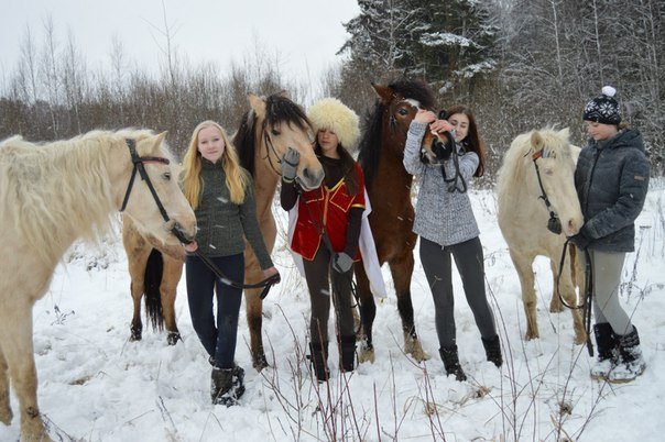 32614597.8384j7hiv9.900x1000