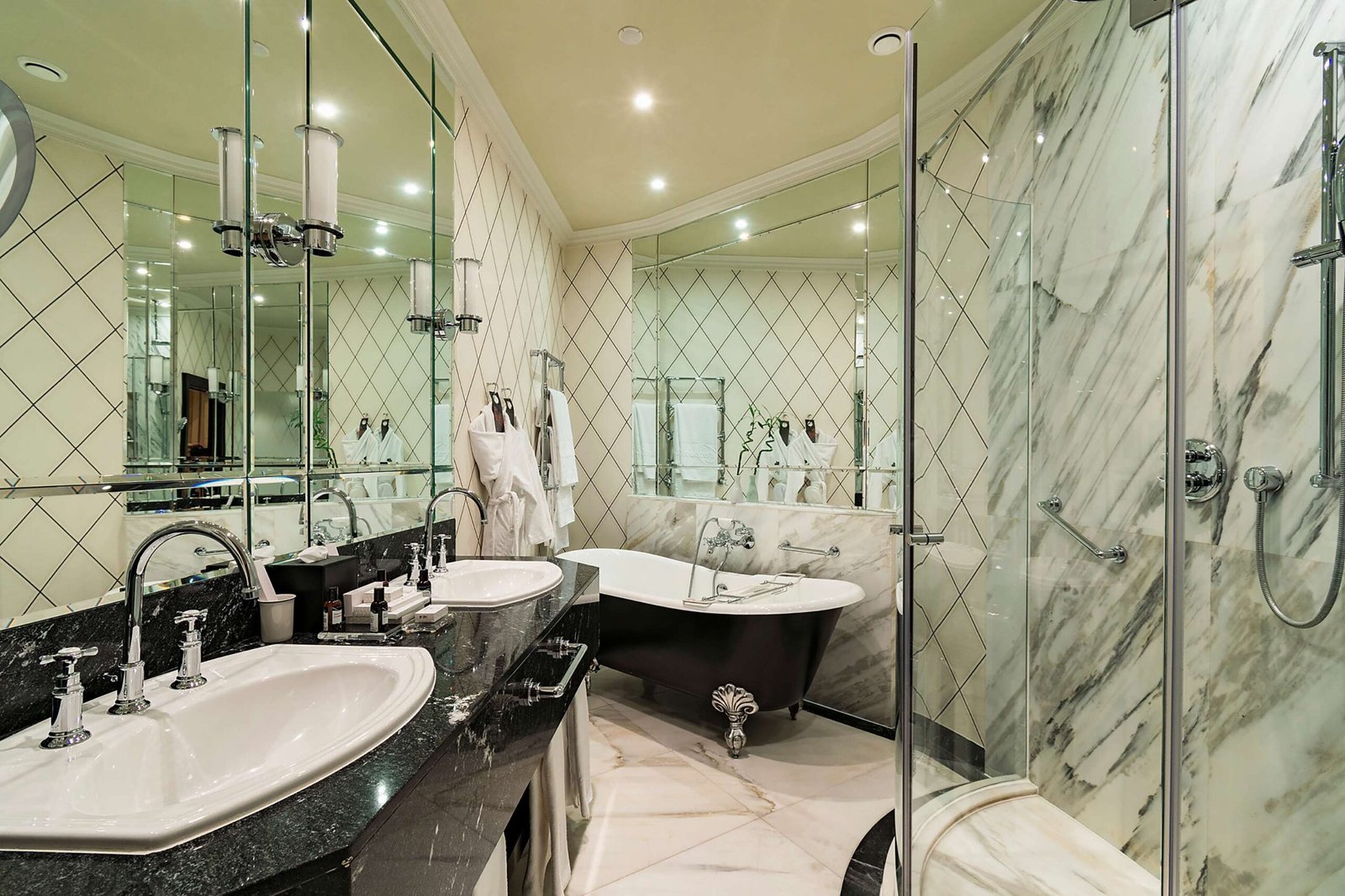 386e77f4ce5f-73666438_4K