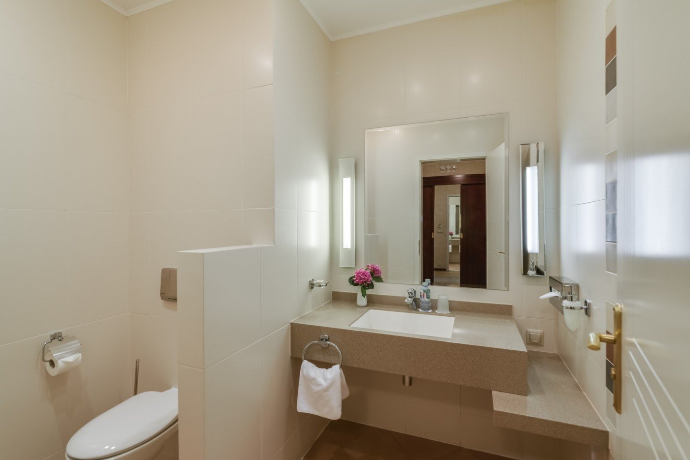 d98lk4iQscPqeqrkQkwp