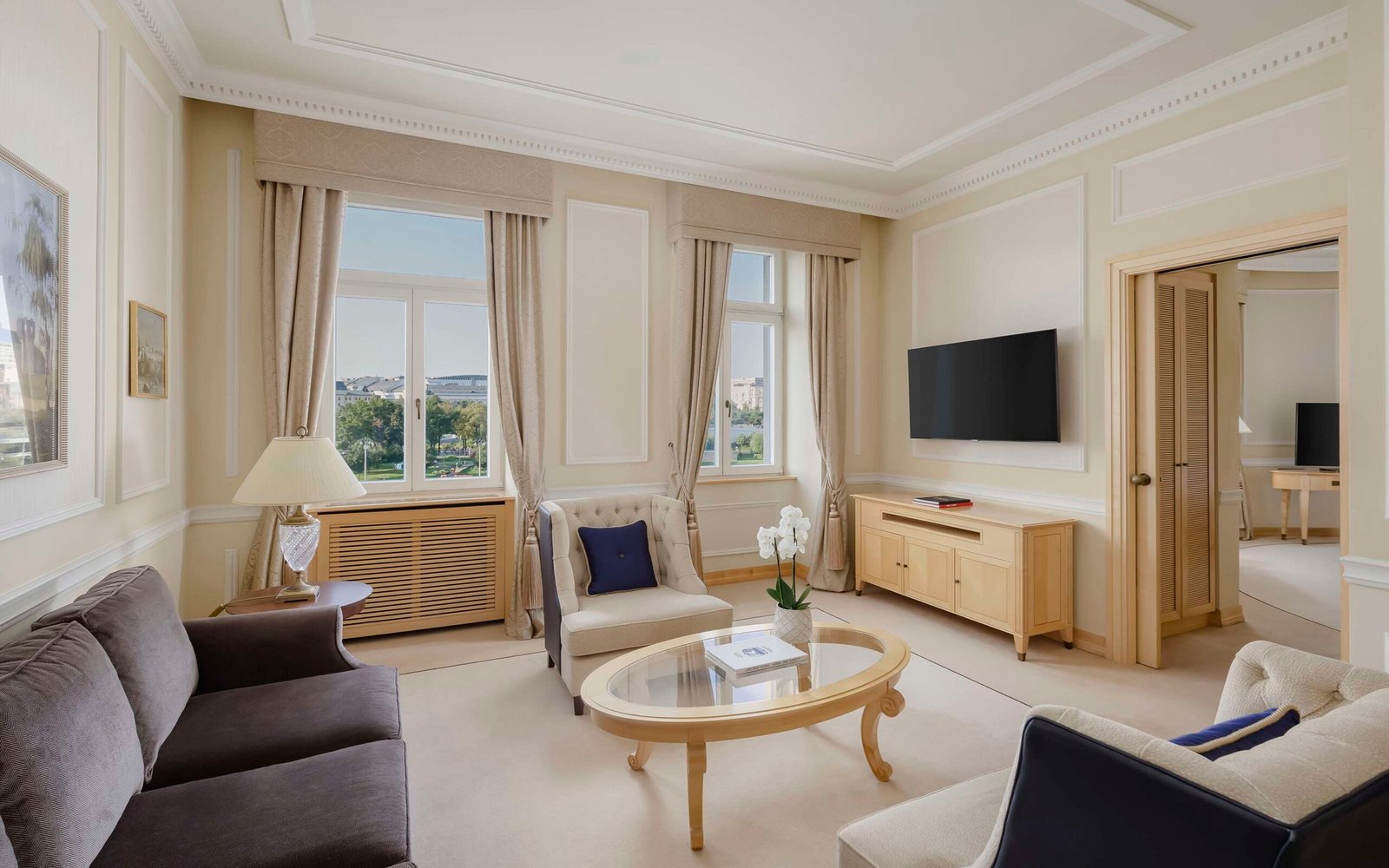 KIMOW_Kremlin Suite_Guestroom_new