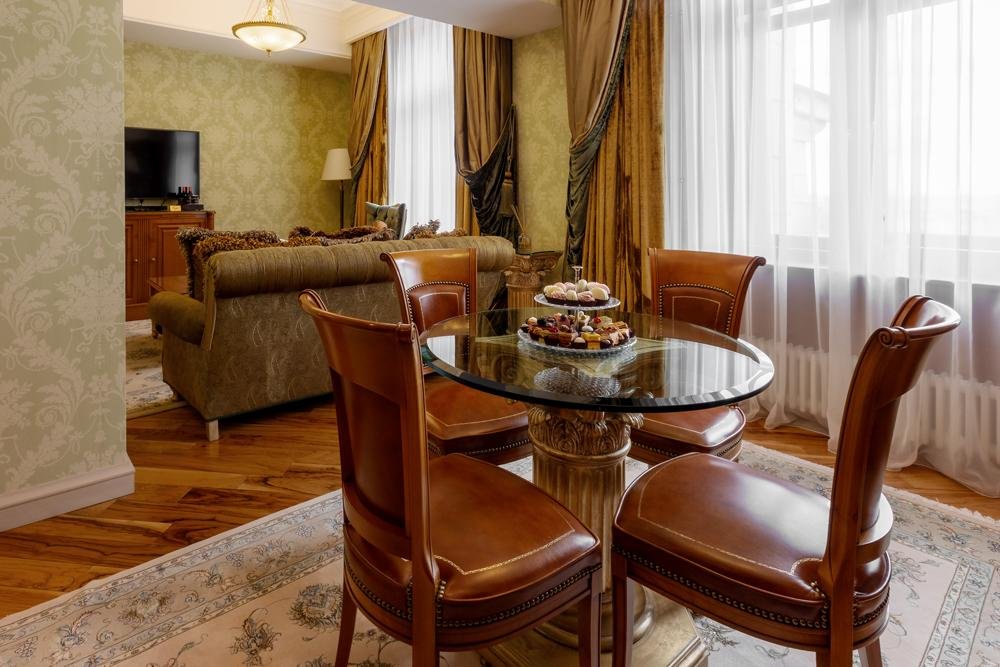 lmuL3p0XsZAAzjEXNHJZ