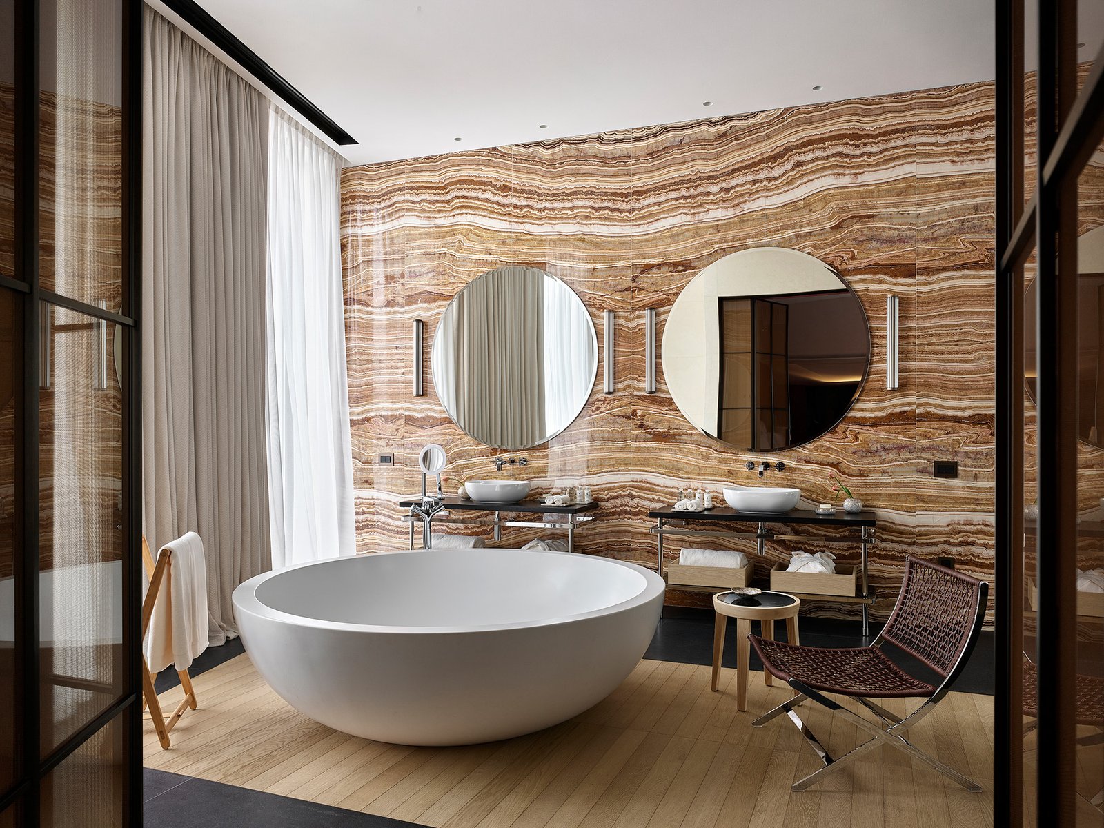 presidential-suite-bathroom