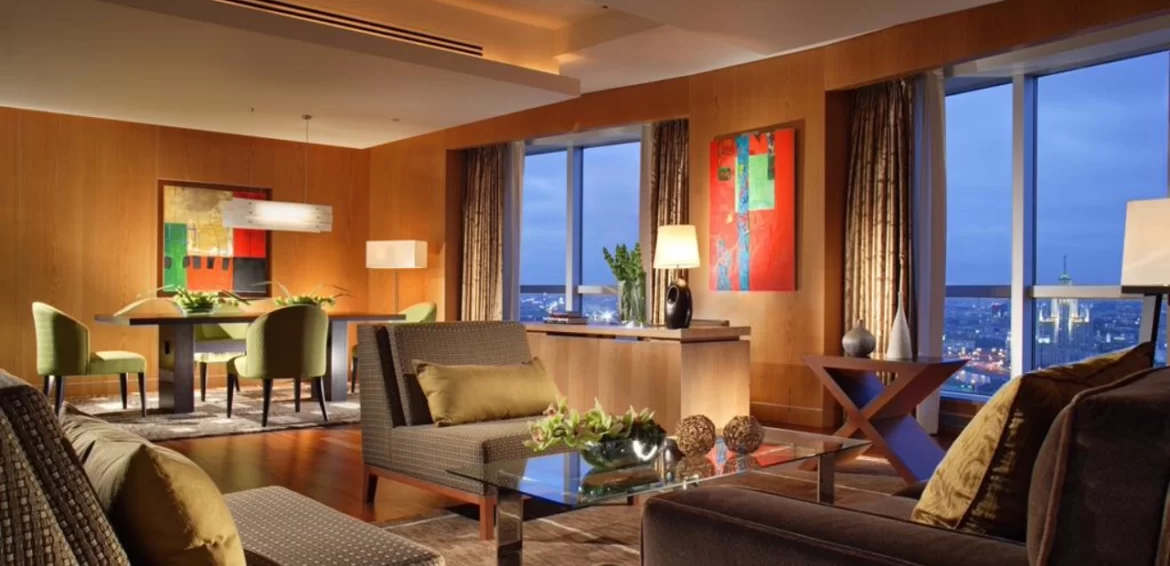 presidential-suite-in-swissotel-moscow-krasnye-holmy-living-room-2-1170x566