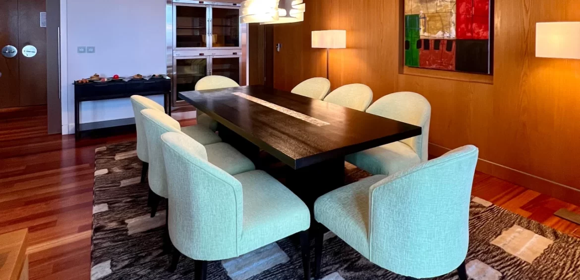 presidential-suite-in-swissotel-moscow-krasnye-holmy-meeting-room-1170x566